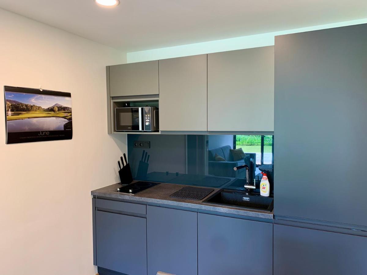 Teehouse Golf Apartment Celadna Exterior photo